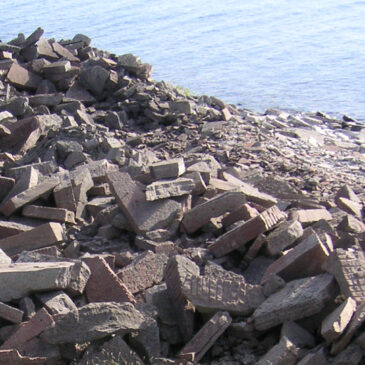 Byxelkroks hamn byggs ut med skrotsten från Gillberga